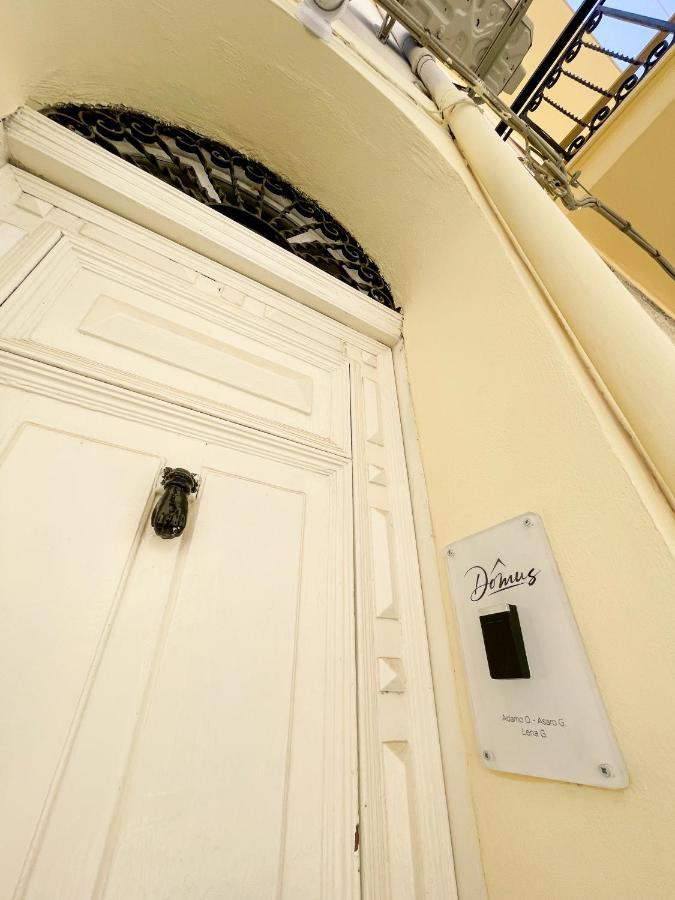 Апарт отель Domus Кастелламмаре-дель-Голфо Экстерьер фото